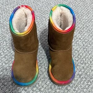 Ugg Chestnut Rainbow Classic Short Brown Boots Shoes Toddler Kids Size 10 Flats